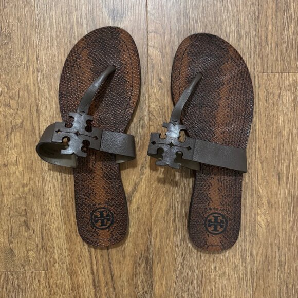 Tory Burch Moore Flat Thong Double T Sandals in Espresso - Picture 2 of 6